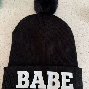 Black Pom-Pom Beanie